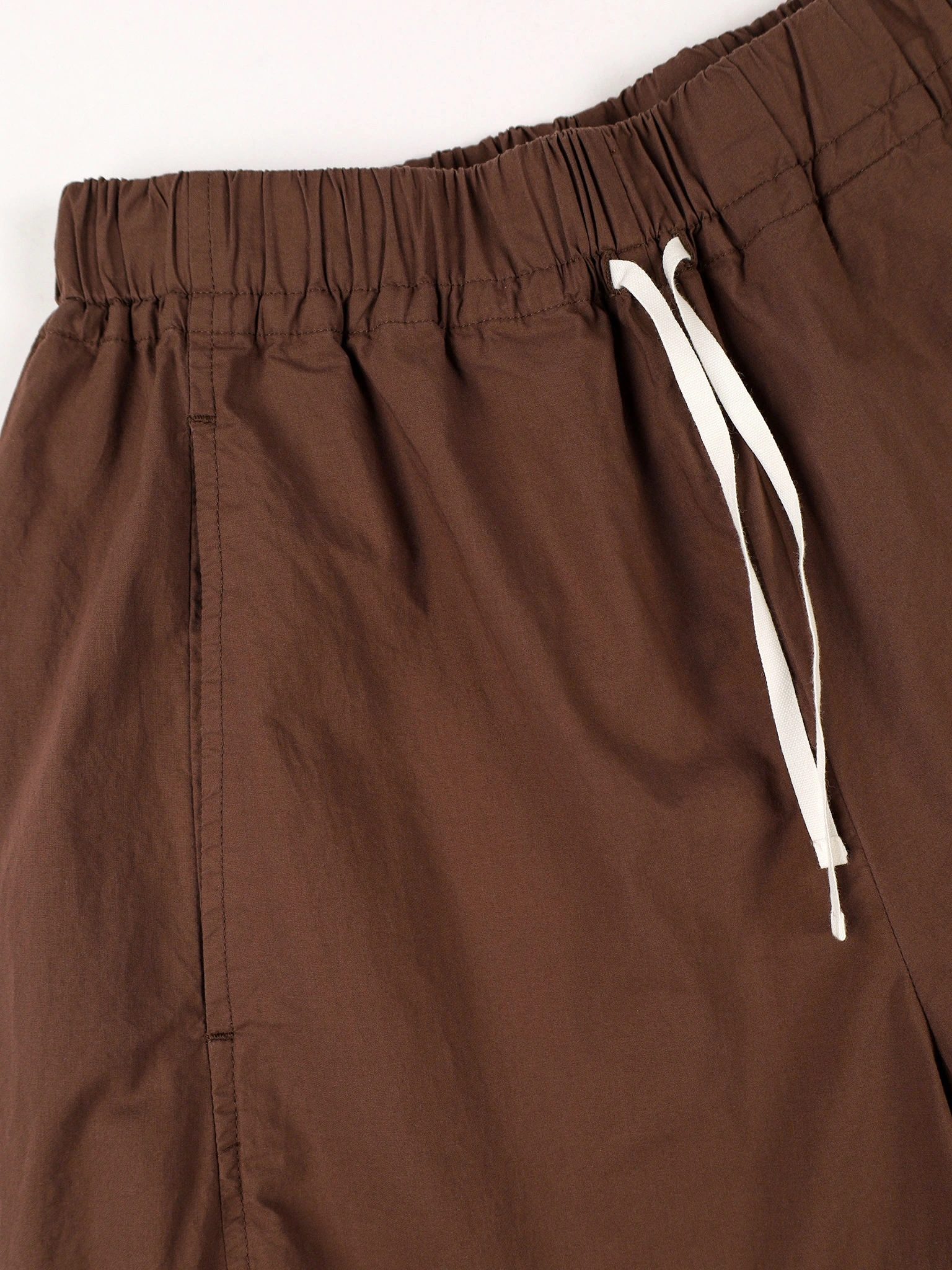 Брюки коричневого цвета из хлопка прямого кроя